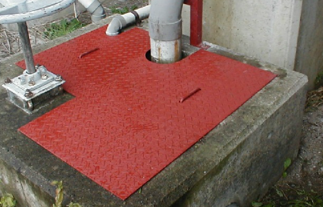 いくぶん複雑な集水枡蓋